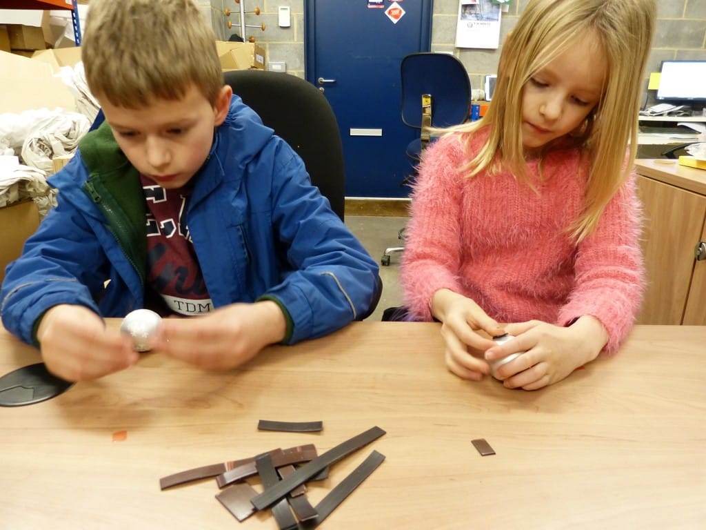 Sticking magnetic strip to the baubles